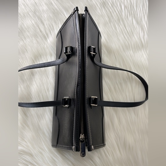 💃AUTHENTIC LOUIS VUITTON EPI MADELEINE PM BLACK TOTE SHOULDER HANDBAG AR4078 - Picture 8 of 14